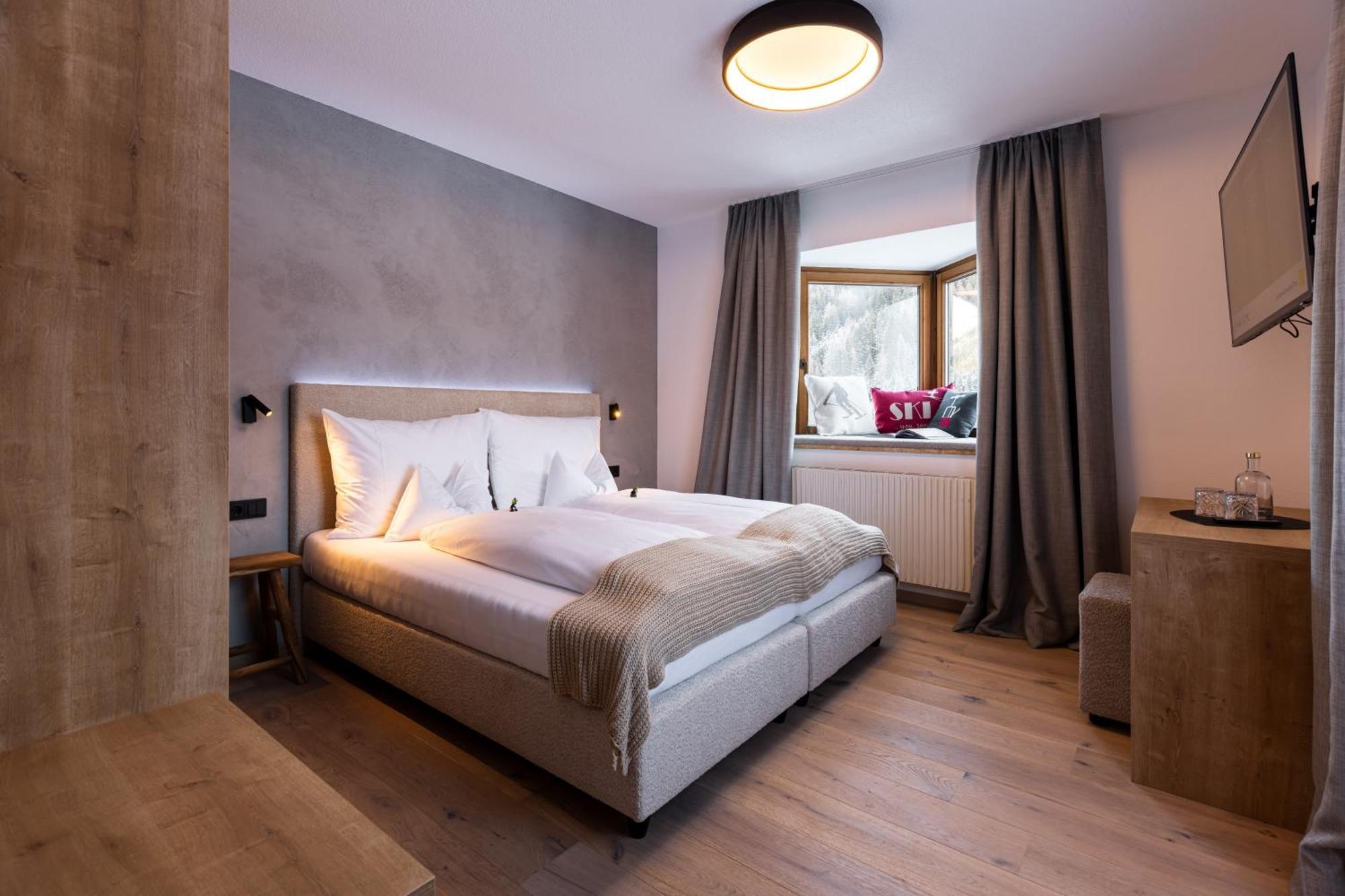 Quality Hosts Arlberg - Afoch Fei - Das Landhaus Sankt Anton am Arlberg Esterno foto